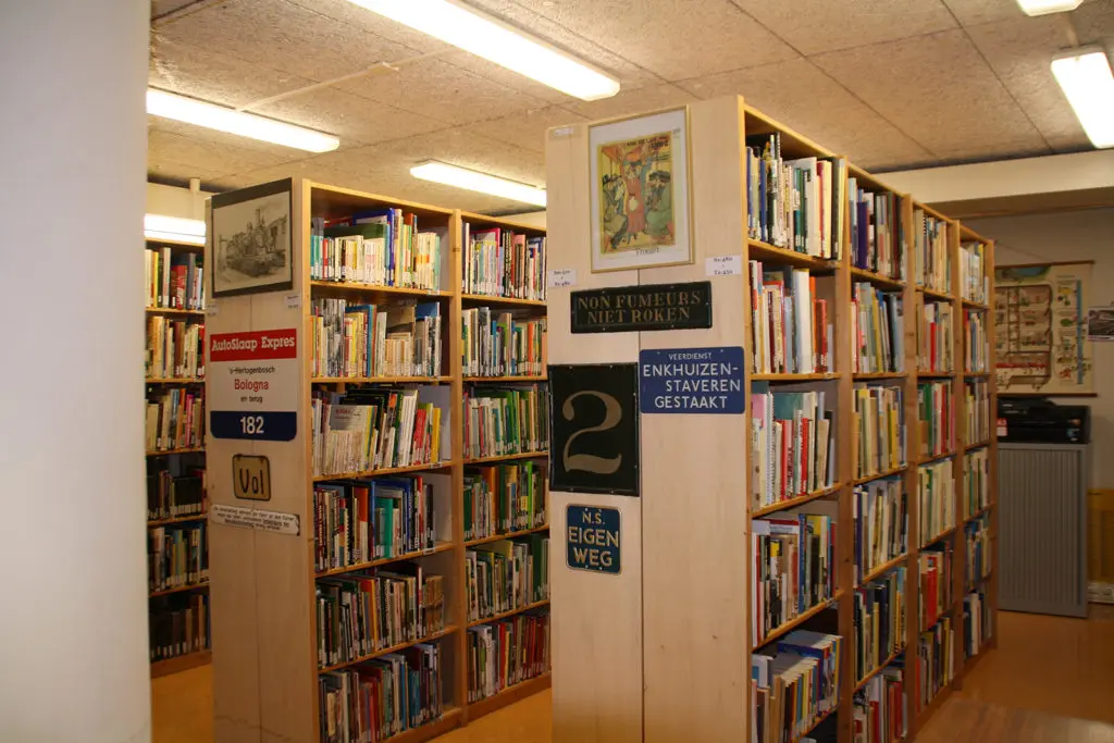 Bibliotheekopening (12 – 20 uur )