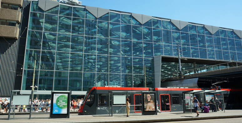 Bovenleiding in Nederland  1924 -1966: ‘Van puddingen, portalen en perikelen’
