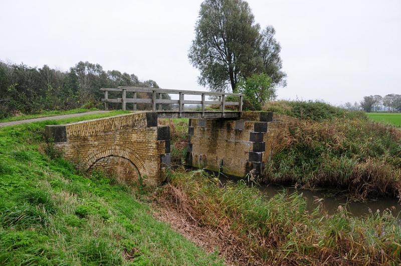bruggetje over de Opvaart bij Sexbierum