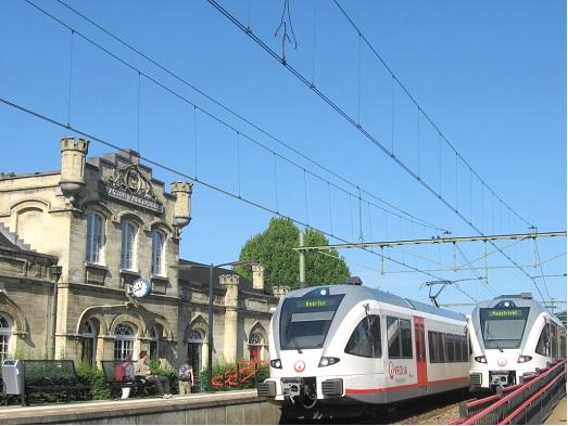 Spoortijden en stations