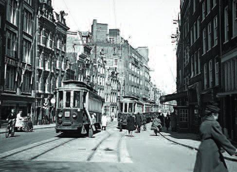 Amsterdam: oorlog en wederopbouw