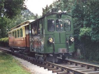 Gooische Stoomtram na ruim 50 jaar terug op historische bodem