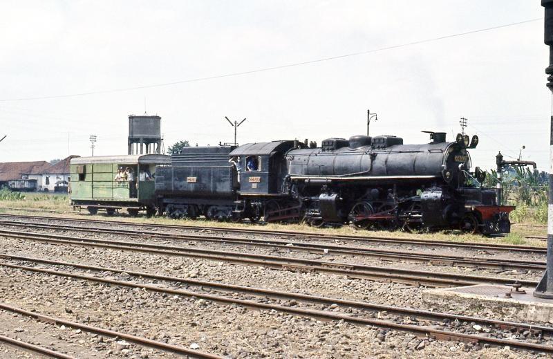 De spoorwegen in Indonesië in 1980