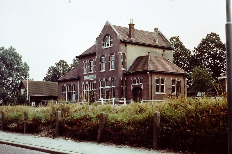 Jeugdherinneringen en meer aan de Haarlemmermeerspoorlijnen
