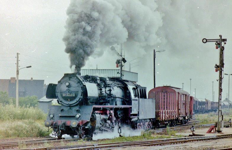 13:30 uur Buitenpost,  Sporen midden door de D.D.R. in de 70-er jaren