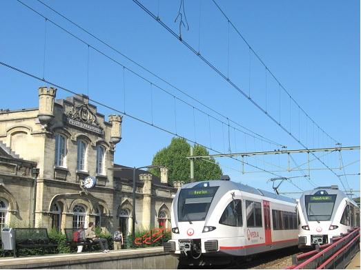 Spoortijden en stations