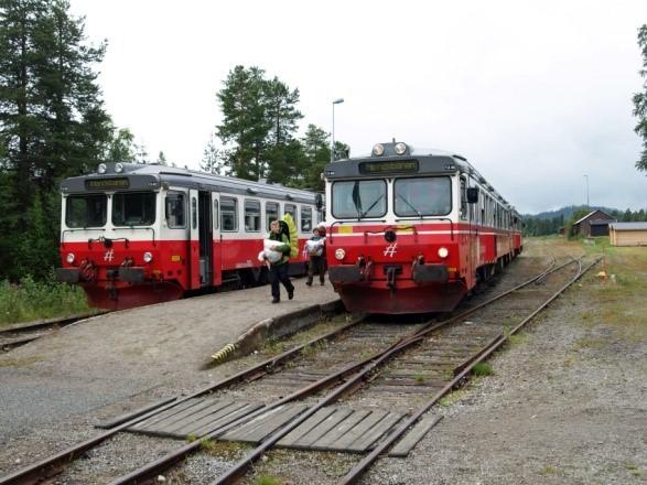 :“ DOOR LAPLAND EN LANGS DE FJORDEN VAN STOCKHOLM NAAR OSLO ”