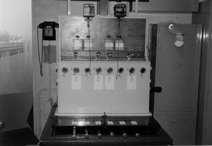 12. Trekkerlade in post T Leerdam d.d. 7 juni 1975