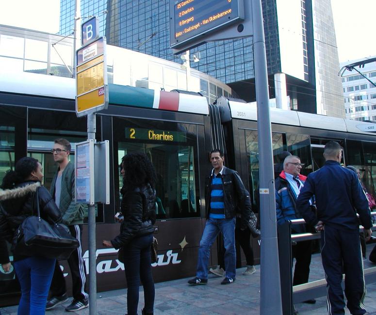 Voor het eerst sinds vele jaren rijdt lijn 2 weer van Centraal Station naar Charlois.
