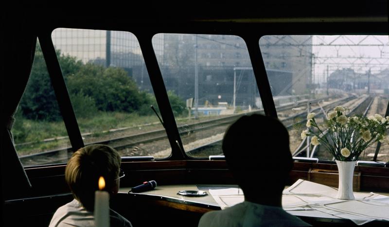 Hier naderen wij Den Haag HS.