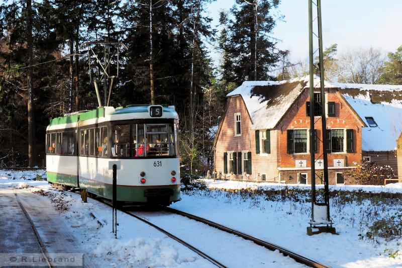 RET 631, 29 december 2014Bij de woonboerderij uit Hoogmade.
