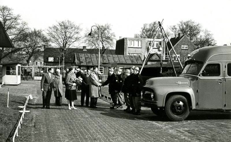 De reddingsdienst beschikte over een brandweerauto en een commandowagen.