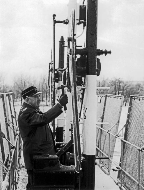 Reparatie van een armsein (met een hamer!).