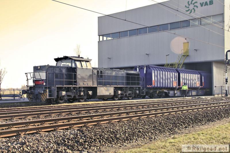 Vanaf 2 augustus 2008 tot de overname door Locon rijdt ACTS/HTRS deze trein. In 2010 worden er nog vijf beladen wagens in Noordwijkerhout opgehaald. ACTS 7110. 25 augustus 2010.