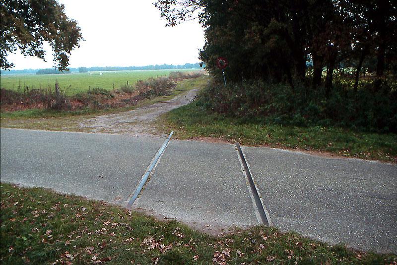 voormalige spoorwegovergang bij Anderen