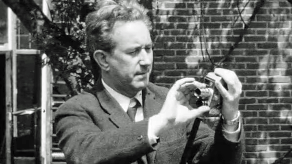 Eerbetoon aan Aad de Wolf