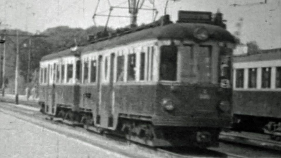 > De NZH en een opname van de tram in Utrecht