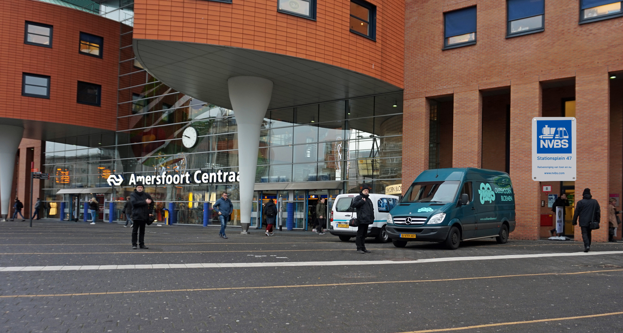 Winkel, bibliotheek en archief geopend. Lezing over ERTMS.