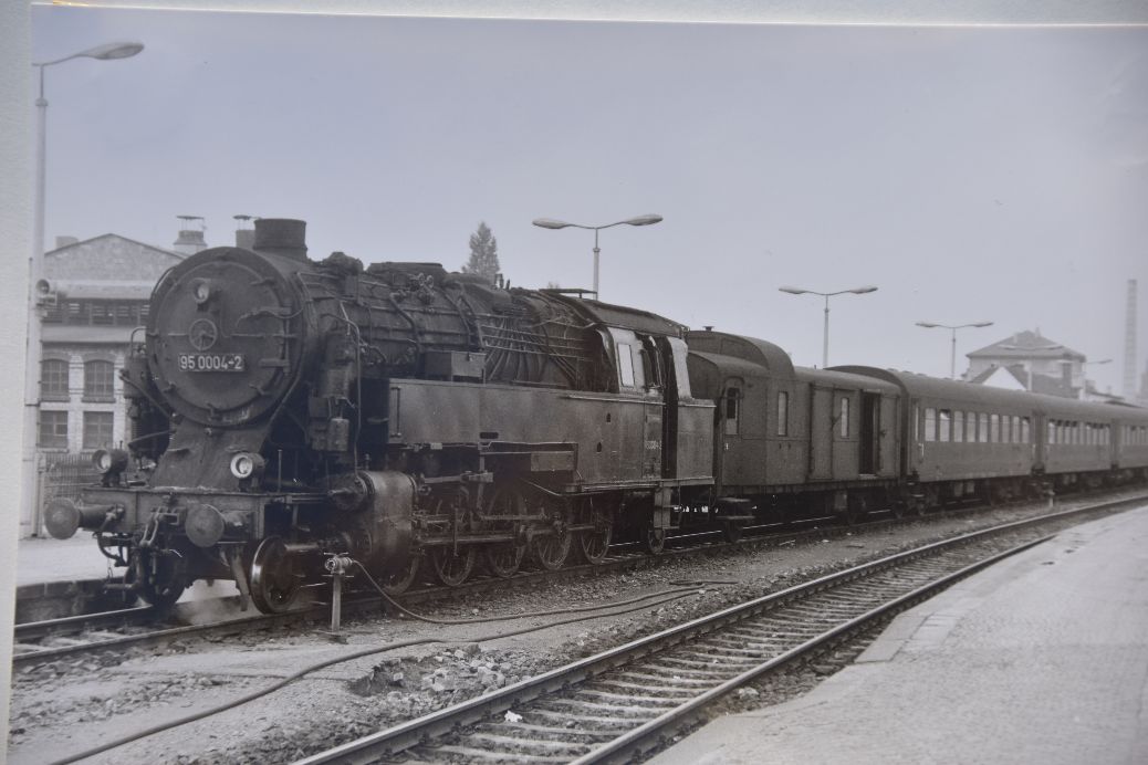 Stoomlok 95 0004 met trein Saalfeld – Sonneberg