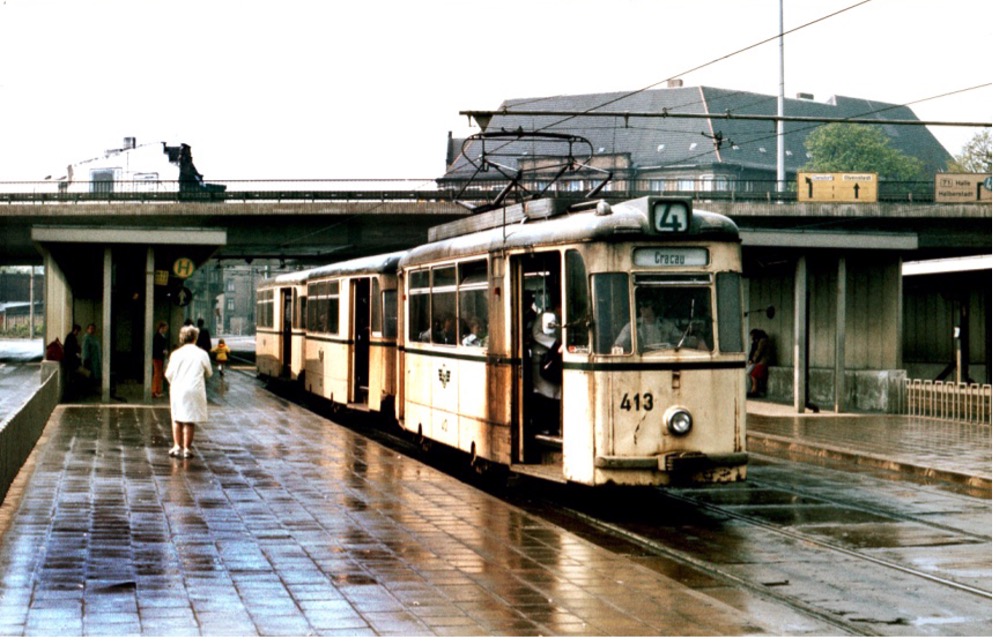 Magdeburg lijn 4, 413+533+530 Damaschkeplatz. 6-5-1977. 