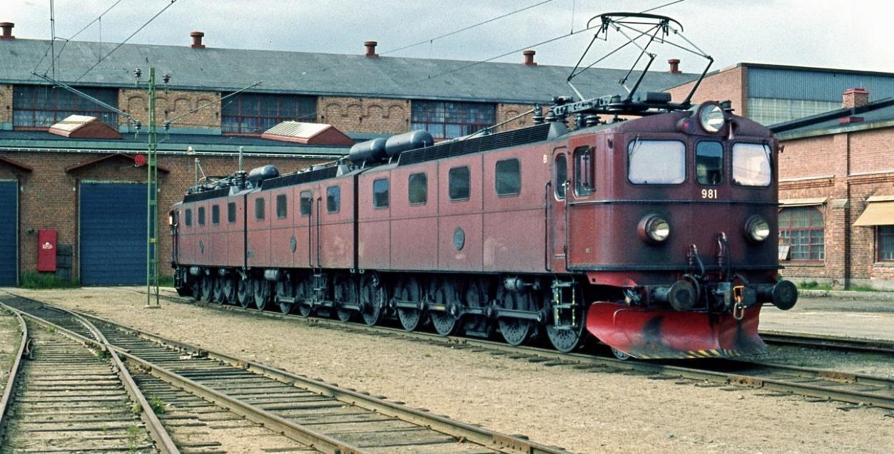 Zweden: Dm3 981 te Luleå, twaalf aangedreven assen